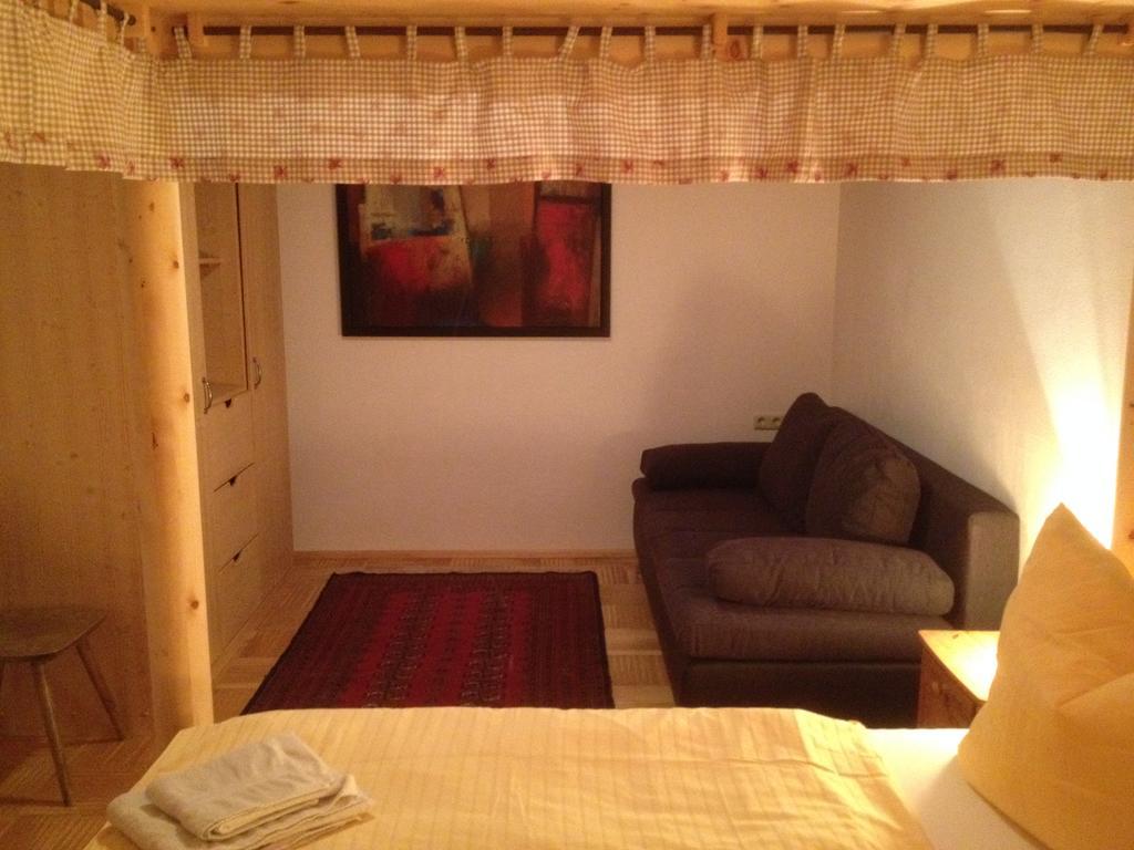 Alm-Apartments Heiligenblut Quarto foto